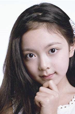 苗甫个人资料,才华横溢的青年才俊，引领时代潮流的先锋人物